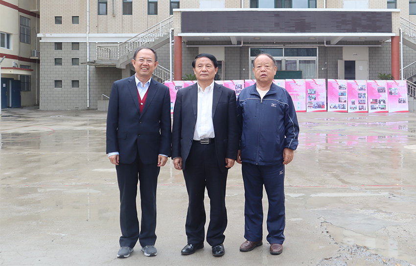 陈珞珈参观