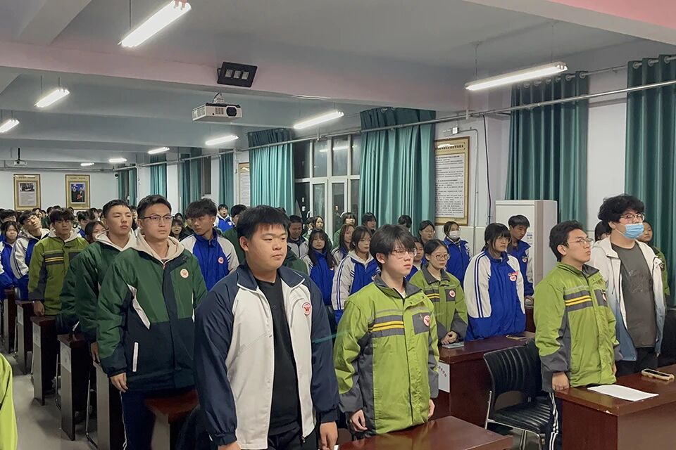 微信图片_2025-12-01_082841_492.jpg 微信图片_2025-12-01_082841_492.jpg