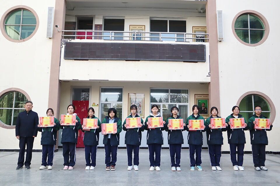 微信图片_2025-12-05_103111_240.jpg 微信图片_2025-12-05_103111_240.jpg