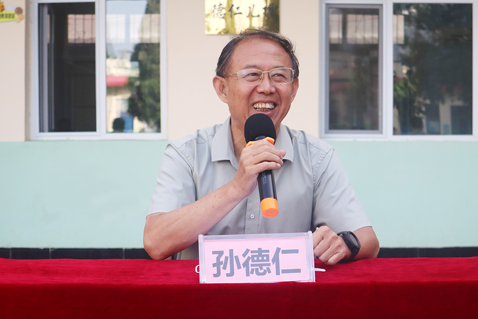 我校隆重举行2021级新生开学典礼